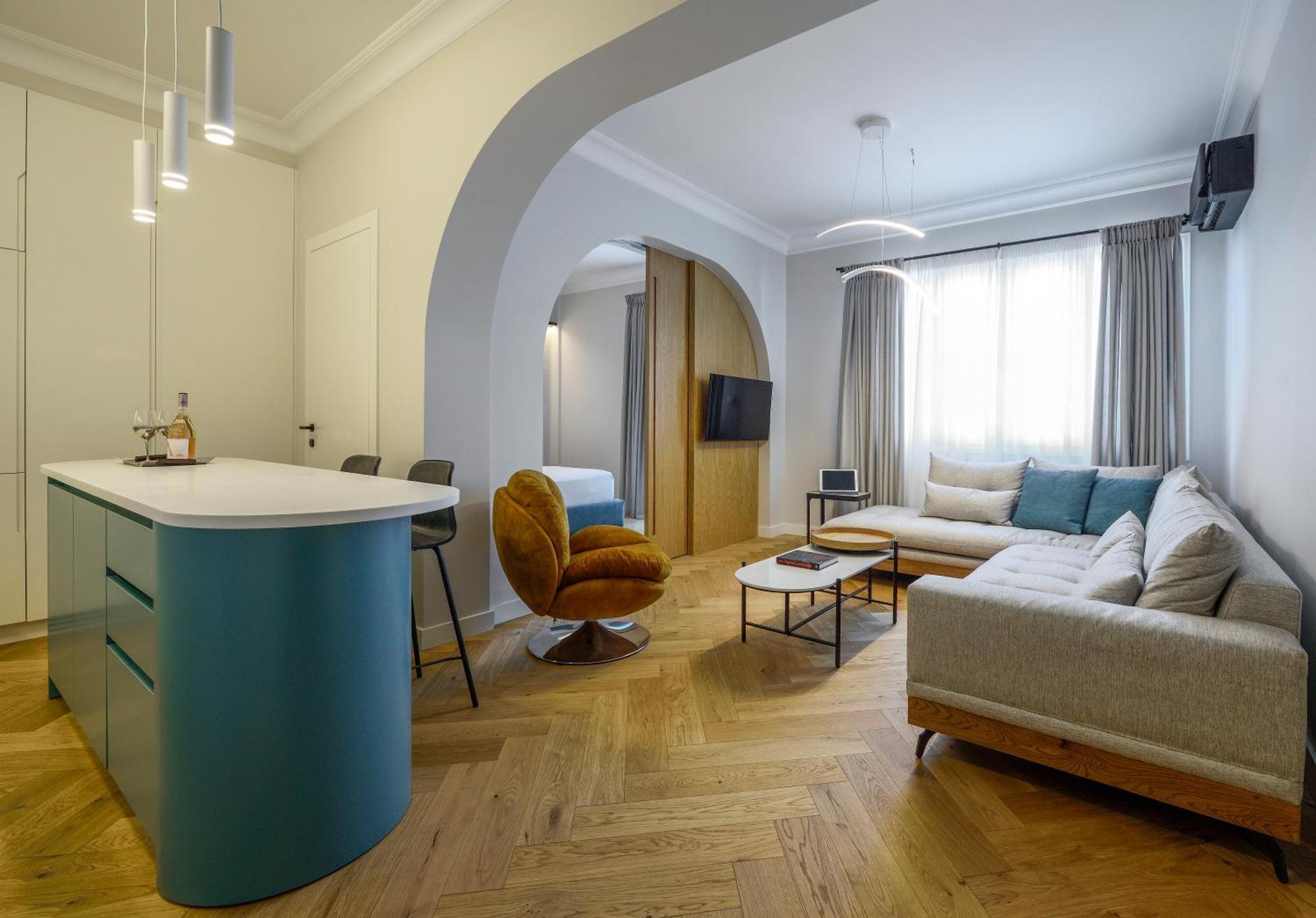 Queen Apartment Thessaloniki By Luxlikehome Салоники Экстерьер фото